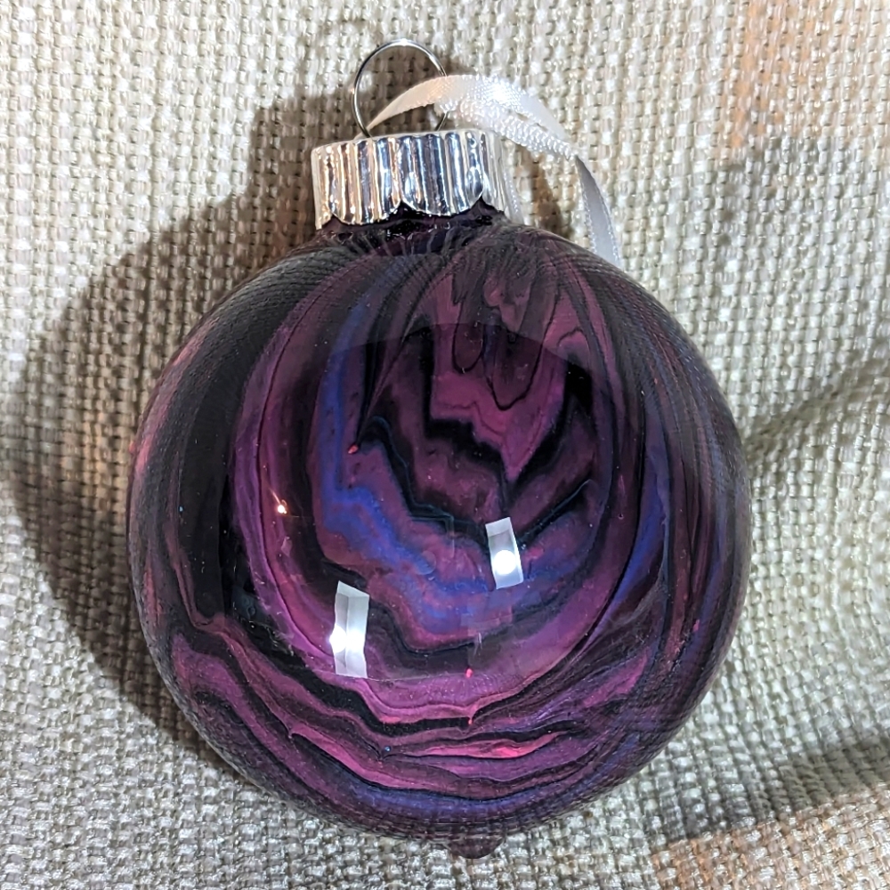 2.5" Handmade Resin Friendship Ball Ornament 